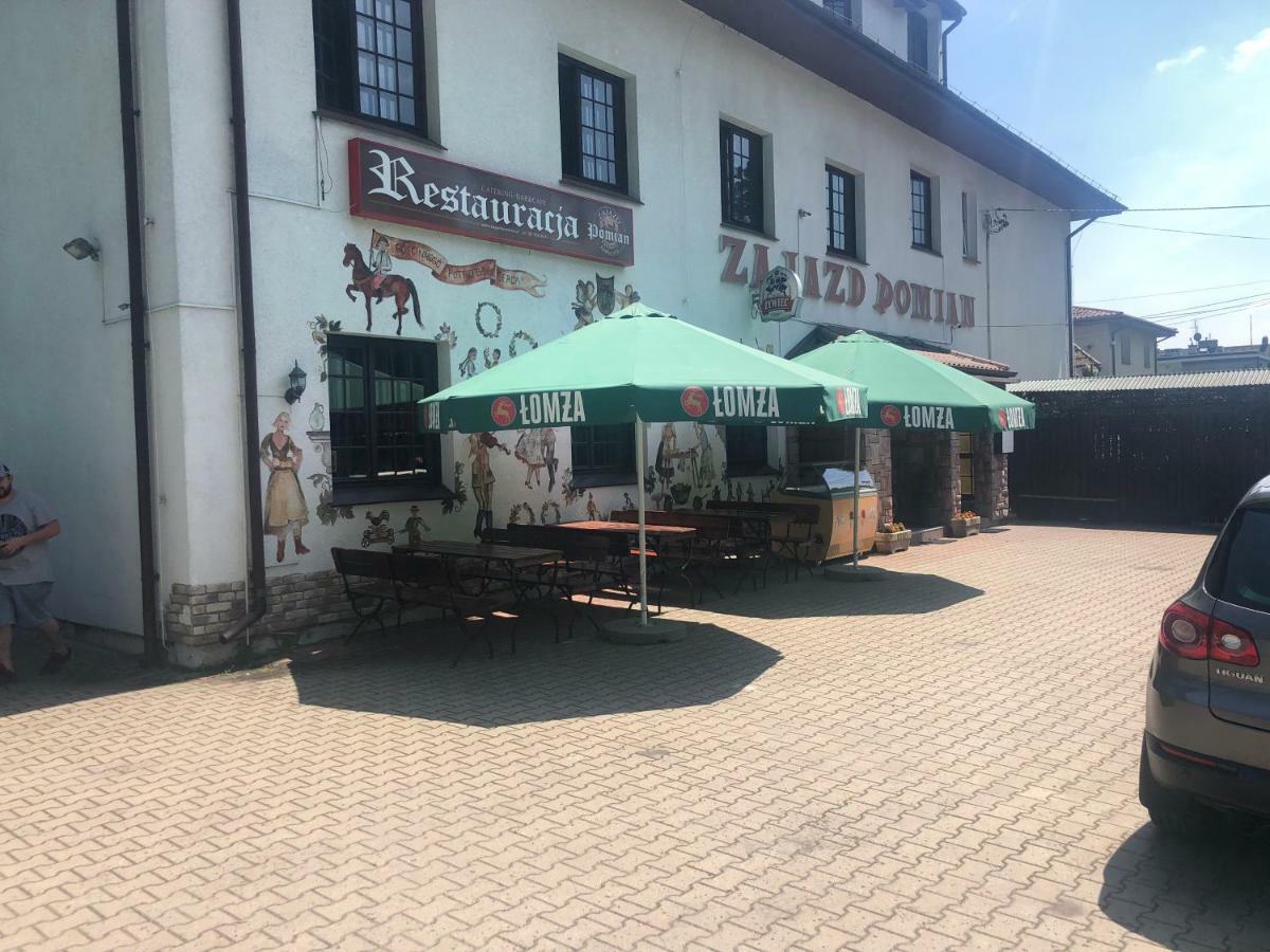 Zajazd Pomian Ozarow Mazowiecki Exteriör bild